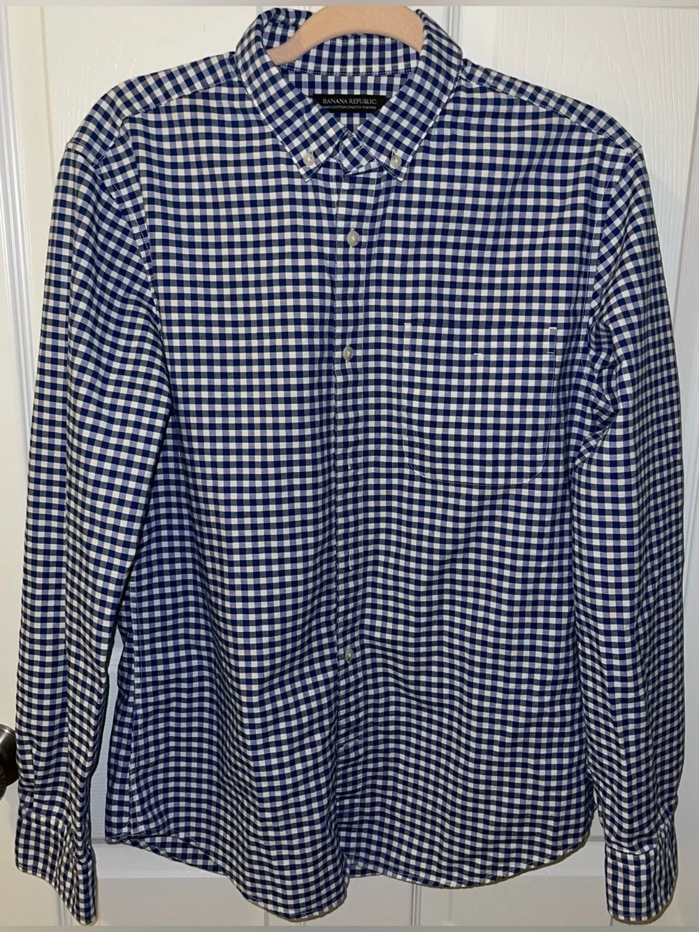 Banana Republic Men’s medium blue white checkered stretch oxford shirt Grant